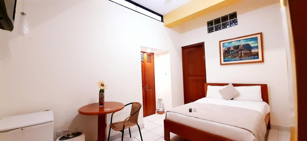 Hostal Huayruro Ικίτος Εξωτερικό φωτογραφία