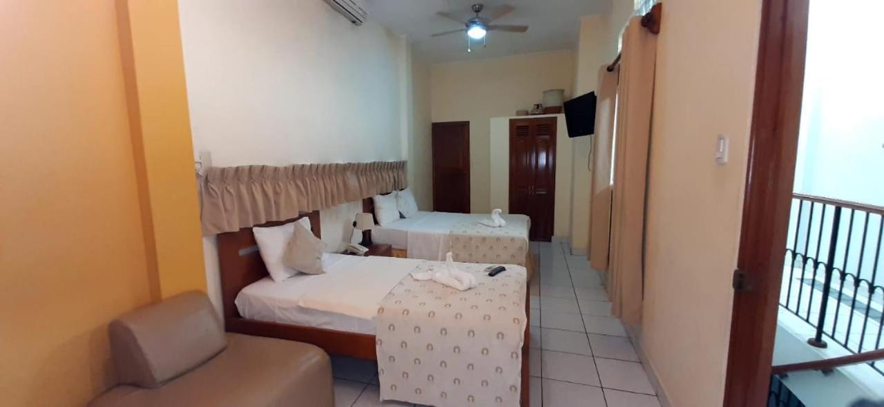 Hostal Huayruro Ικίτος Εξωτερικό φωτογραφία