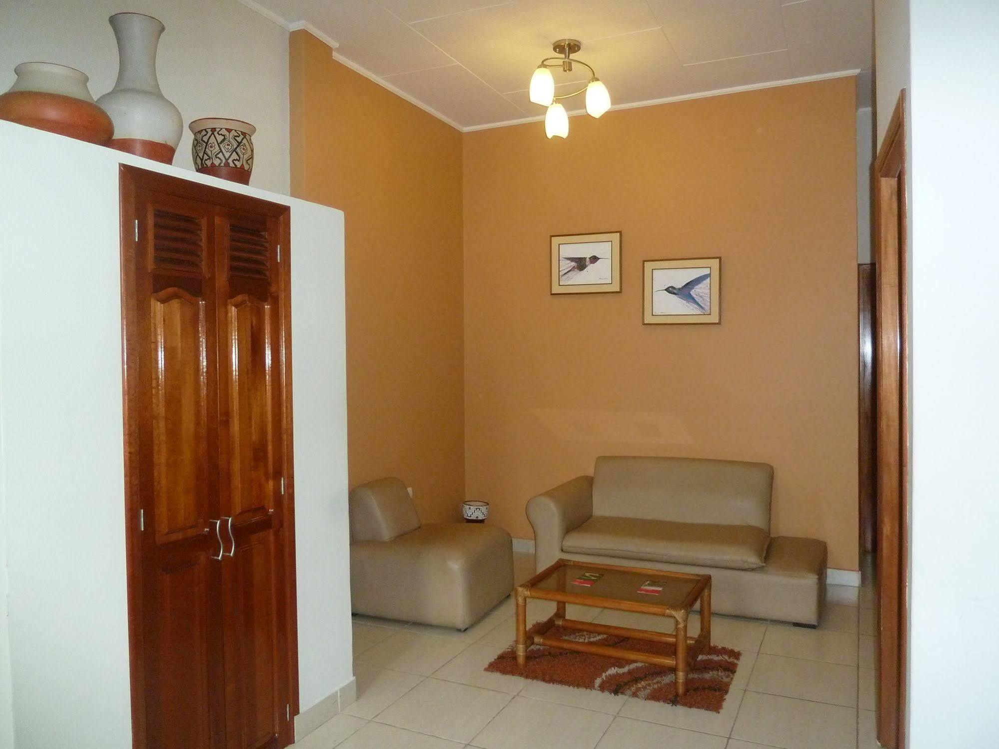 Hostal Huayruro Ικίτος Εξωτερικό φωτογραφία