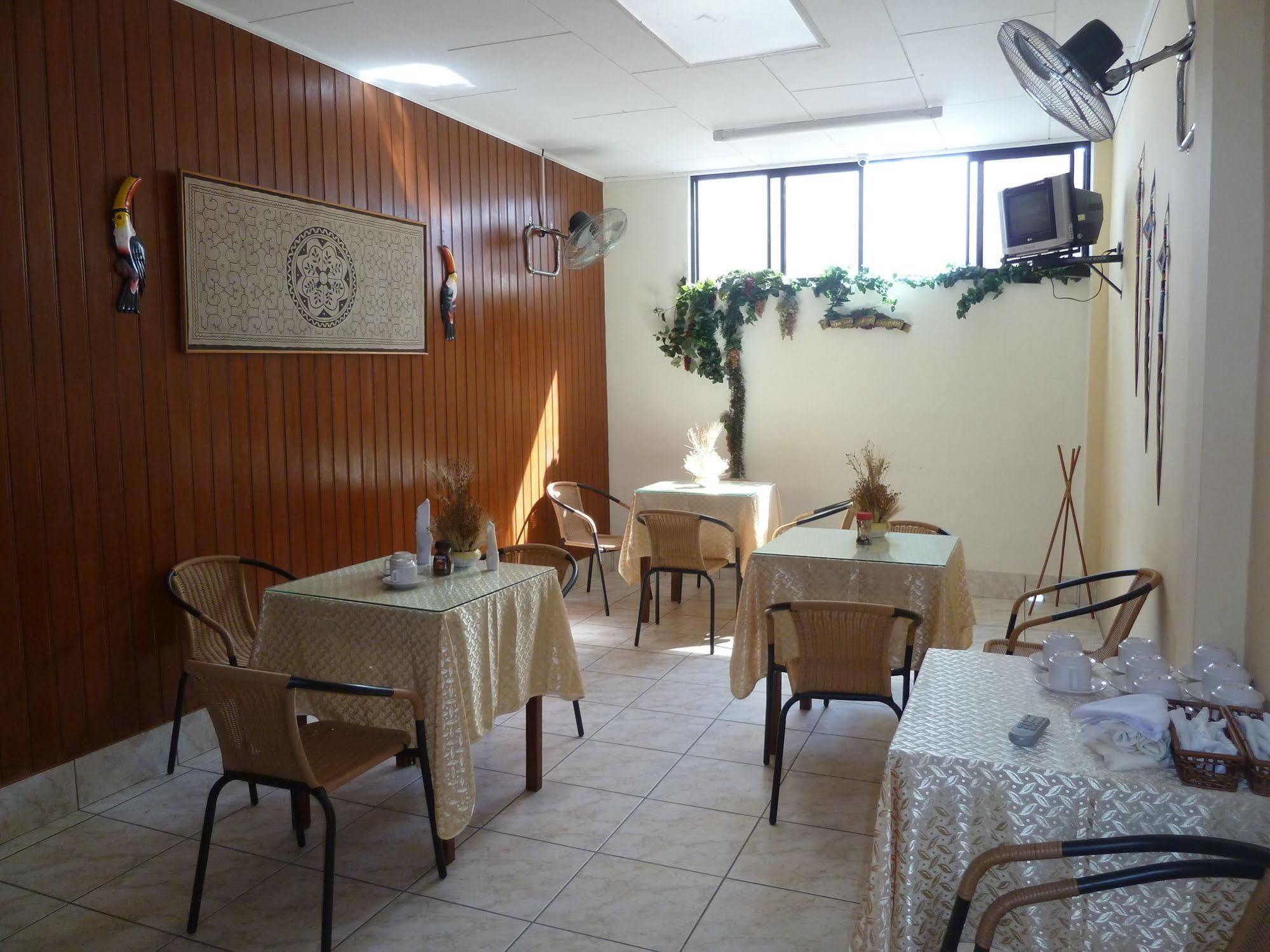Hostal Huayruro Ικίτος Εξωτερικό φωτογραφία